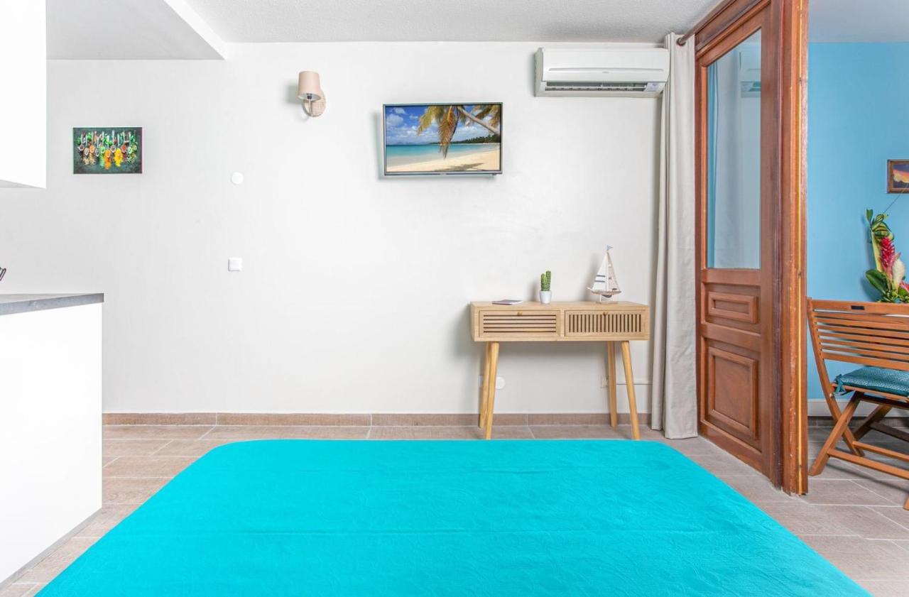 Studio Corail 5 min à pied de la plage - 1BR Studio 5min walk from nice beach Sainte-Anne Exterior foto