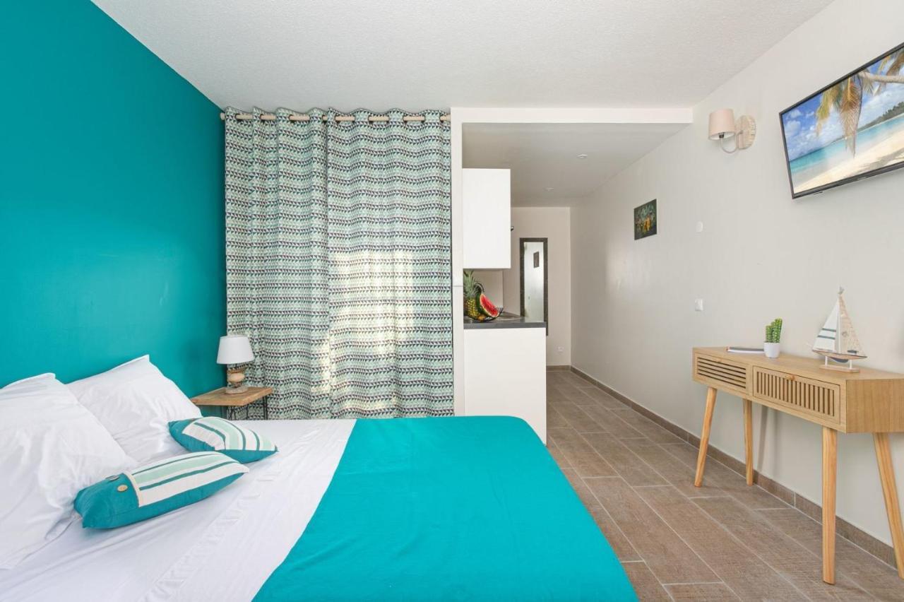 Studio Corail 5 min à pied de la plage - 1BR Studio 5min walk from nice beach Sainte-Anne Exterior foto